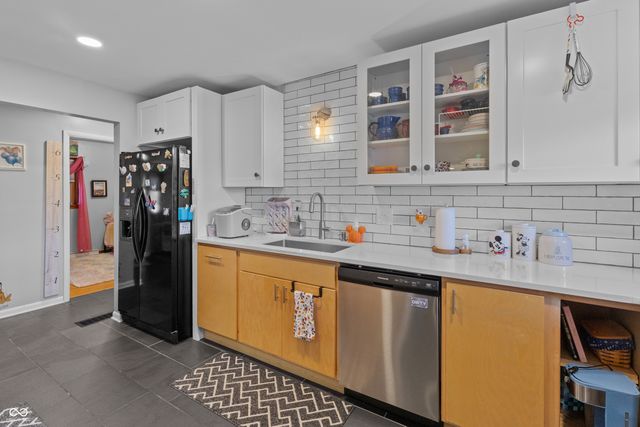 1504 McClure Road, Columbus, IN 47201