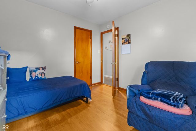 1504 McClure Road, Columbus, IN 47201