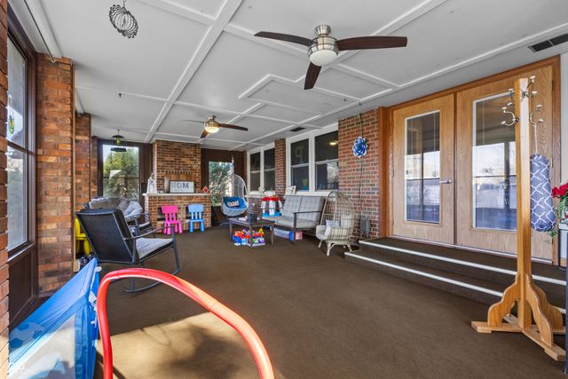 1504 McClure Road, Columbus, IN 47201