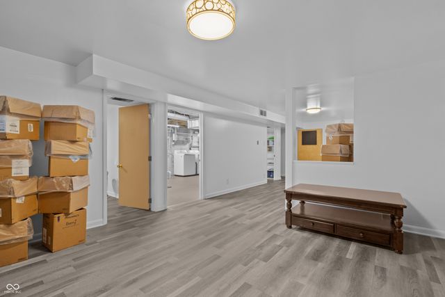 1504 McClure Road, Columbus, IN 47201