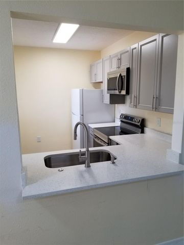 6022 PORTSDALE PLACE 202, Riverview, FL 33578