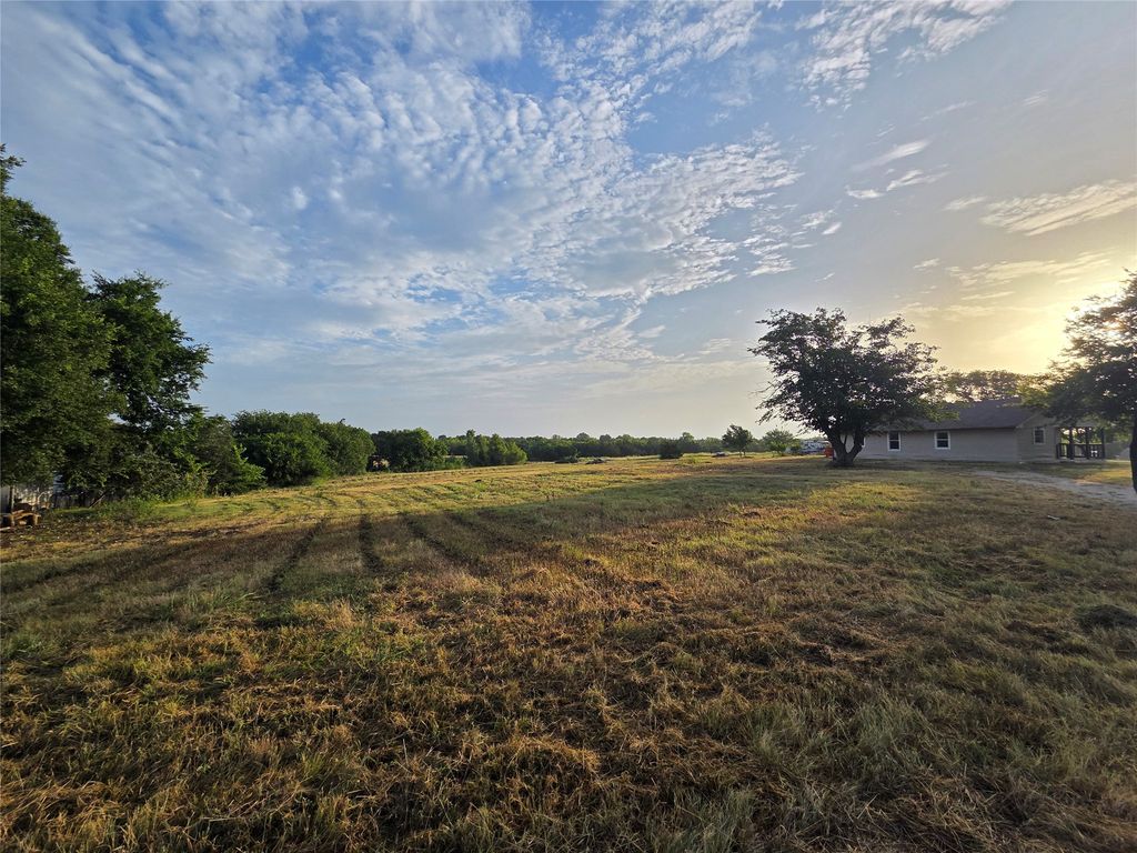 824 Nob Hill Road, Quinlan, TX 75474