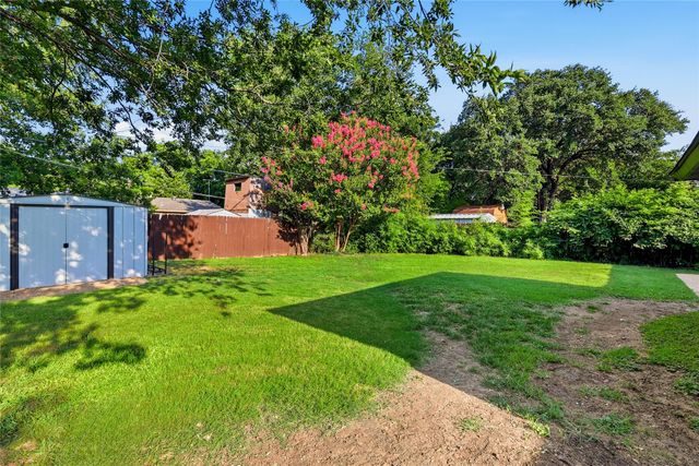 3732 Layton Avenue, Haltom City, TX 76117