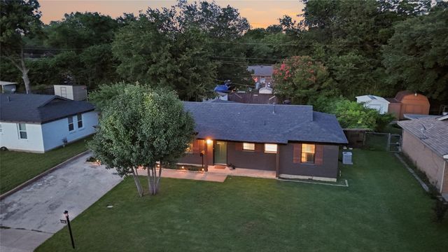 3732 Layton Avenue, Haltom City, TX 76117