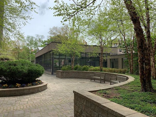 1731 Beacon 1213, Brookline, MA 02445