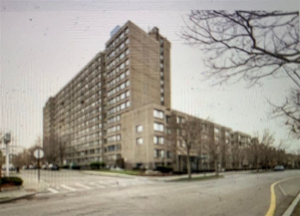 1731 Beacon 1213, Brookline, MA 02445