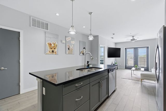 5609 Smu Boulevard 205, Dallas, TX 75206