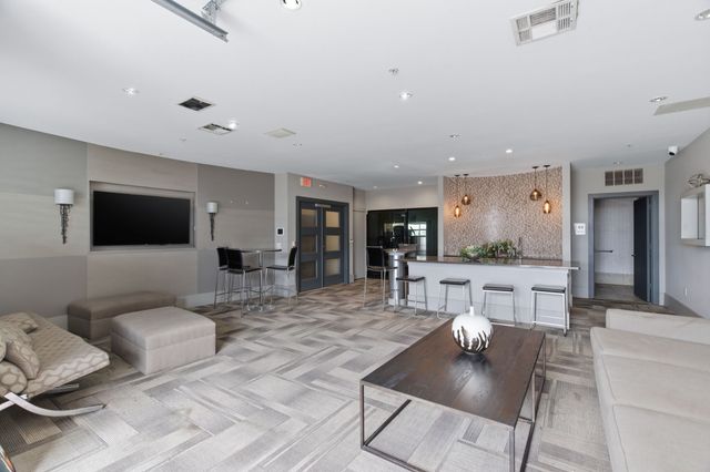 5609 Smu Boulevard 205, Dallas, TX 75206