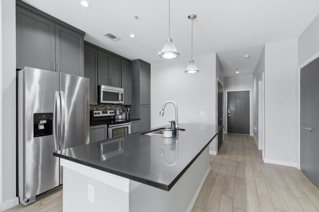 5609 Smu Boulevard 205, Dallas, TX 75206