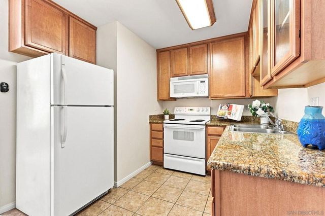6333 College Grove Way 10202, San Diego, CA 92115