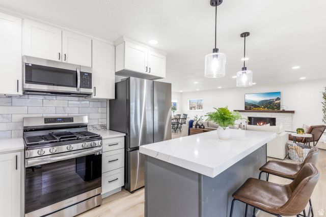 1856 E BROOKHILL DR, Cottonwood Heights, UT 84121