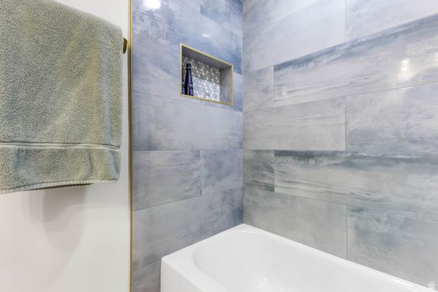 1856 E BROOKHILL DR, Cottonwood Heights, UT 84121