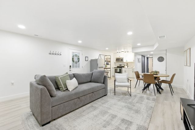 1856 E BROOKHILL DR, Cottonwood Heights, UT 84121