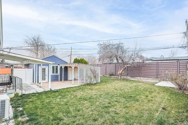 1856 E BROOKHILL DR, Cottonwood Heights, UT 84121