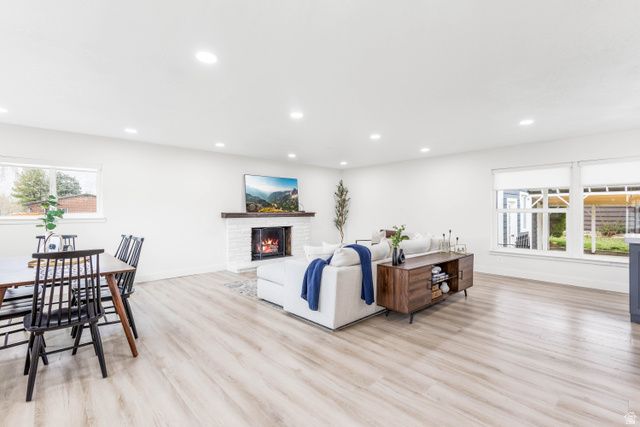 1856 E BROOKHILL DR, Cottonwood Heights, UT 84121