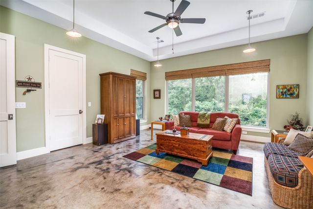 1322 Private Road 7891, Mineola, TX 78612