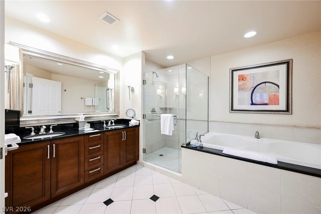 125 East HARMON Avenue 3309, Las Vegas, NV 89109