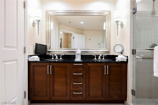 125 East HARMON Avenue 3309, Las Vegas, NV 89109