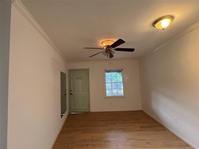 5216 Arboles Drive 9, Houston, TX 77035