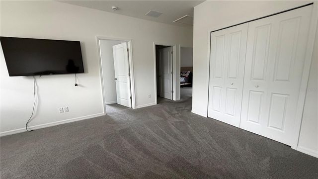 408 CIERRA OAKS CIRCLE, Lady Lake, FL 32159