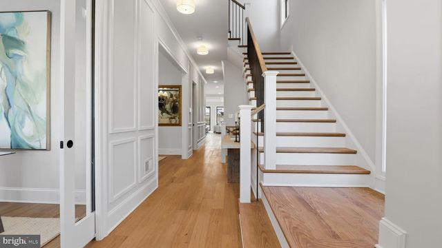 724 N CLEVELAND ST, Arlington, VA 22201