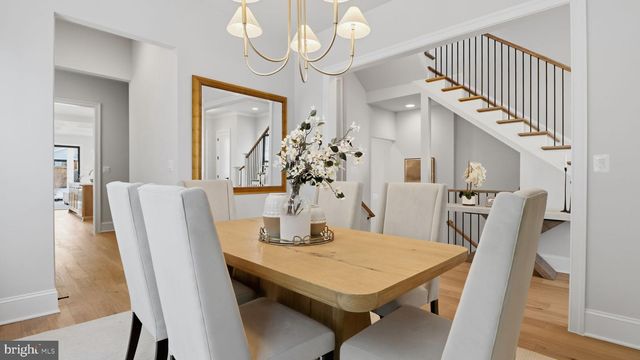 724 N CLEVELAND ST, Arlington, VA 22201