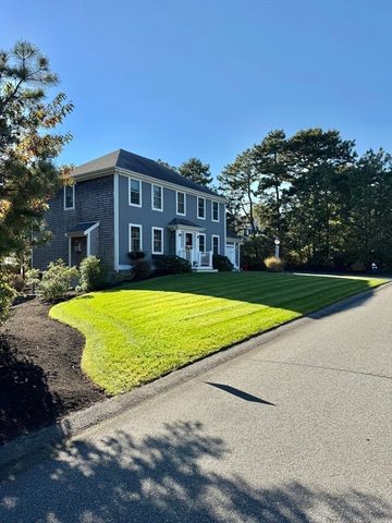 12 Wintergreen Rd, Mashpee, MA 02649