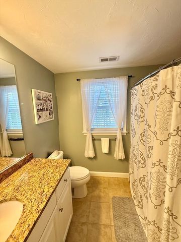 12 Wintergreen Rd, Mashpee, MA 02649