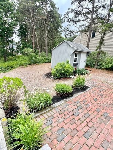 12 Wintergreen Rd, Mashpee, MA 02649