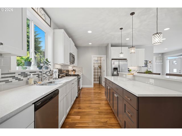 14713 Se PAGE PARK Ct, Happy Valley, OR 97086