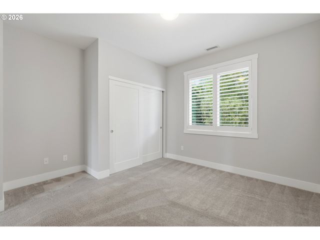 14713 Se PAGE PARK Ct, Happy Valley, OR 97086
