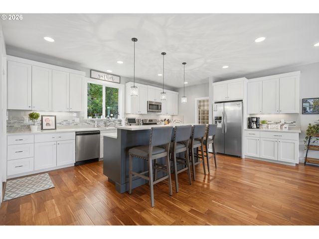 14713 Se PAGE PARK Ct, Happy Valley, OR 97086