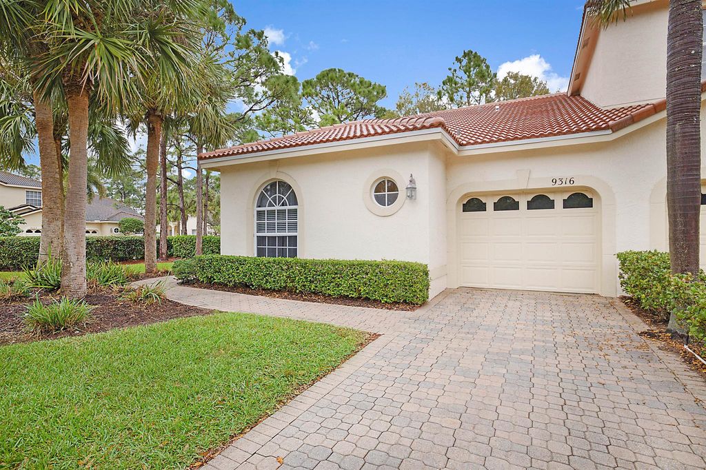 9316 World Cup Way, Port St Lucie, FL 34986