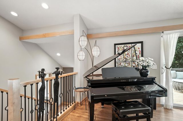 16515 Hilltop Terrace, Minnetonka, MN 55345