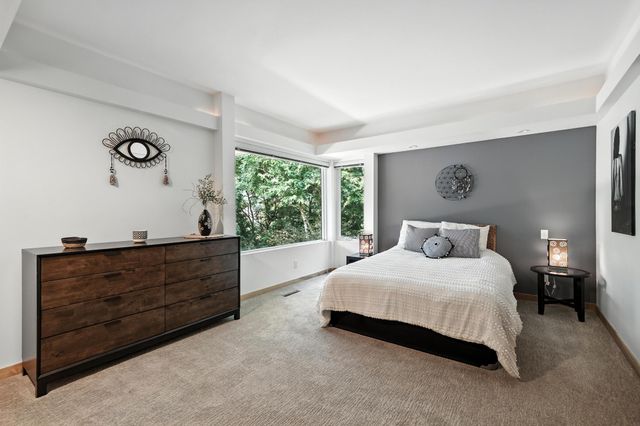 16515 Hilltop Terrace, Minnetonka, MN 55345