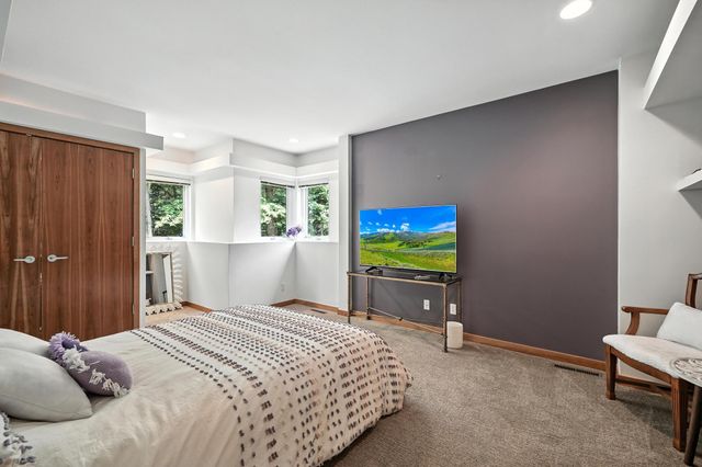 16515 Hilltop Terrace, Minnetonka, MN 55345