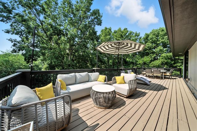 16515 Hilltop Terrace, Minnetonka, MN 55345