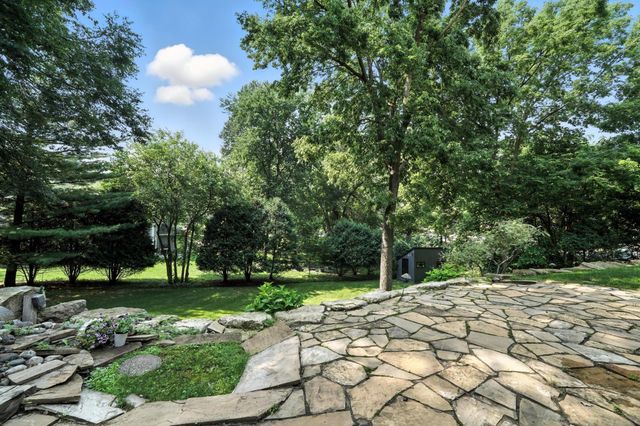 16515 Hilltop Terrace, Minnetonka, MN 55345