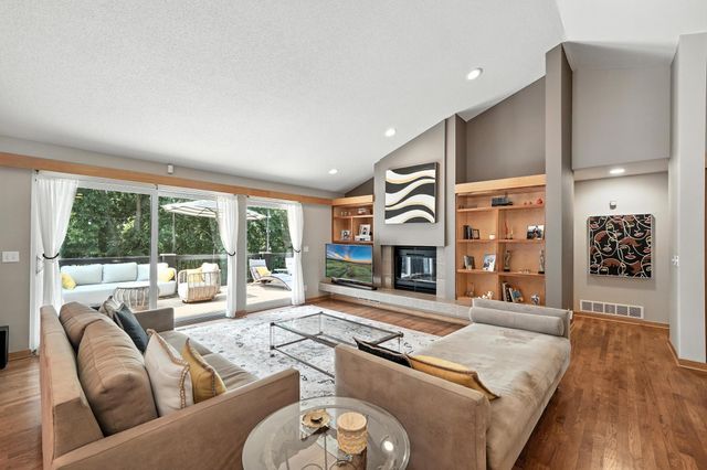 16515 Hilltop Terrace, Minnetonka, MN 55345