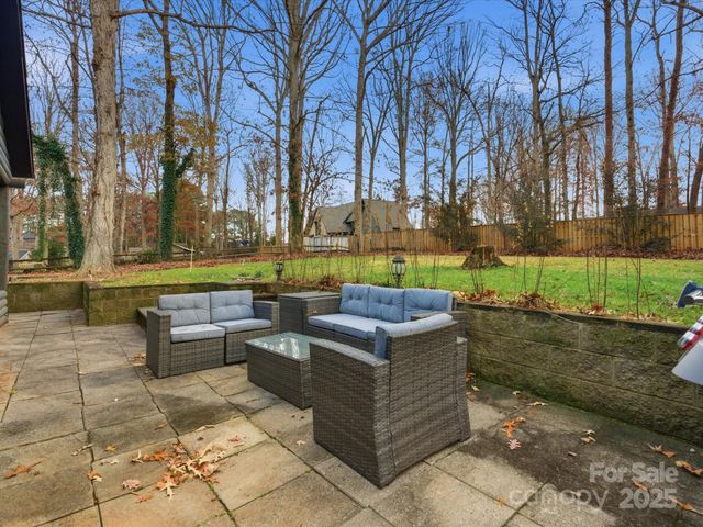 19810 Schooner Drive, Cornelius, NC 28031