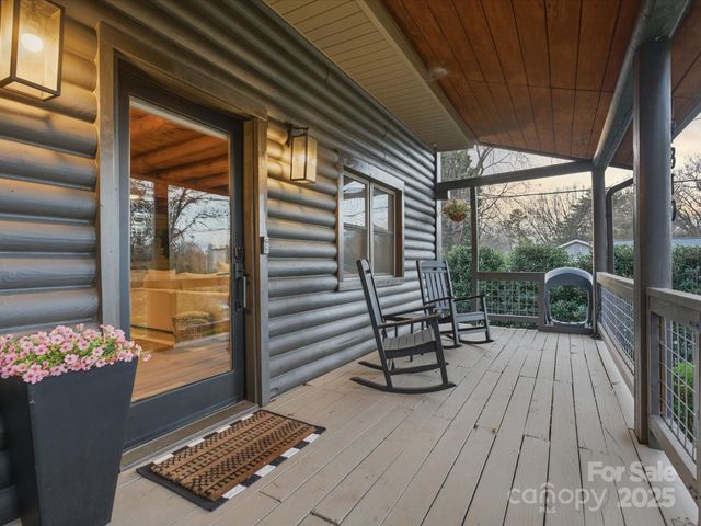 19810 Schooner Drive, Cornelius, NC 28031