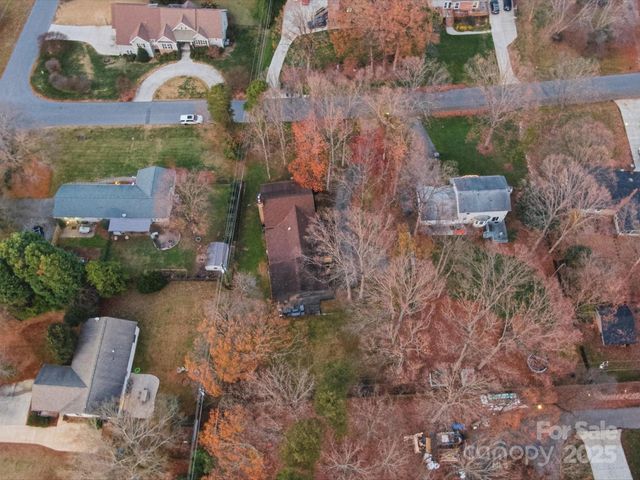 19810 Schooner Drive, Cornelius, NC 28031