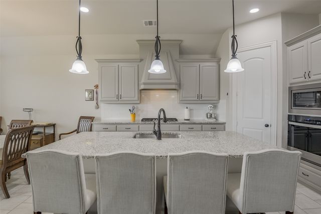 134 Water Garden Drive, Waxahachie, TX 75165