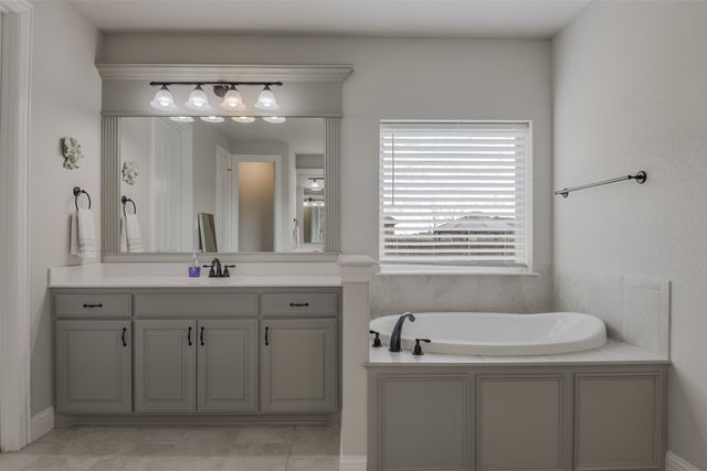 134 Water Garden Drive, Waxahachie, TX 75165