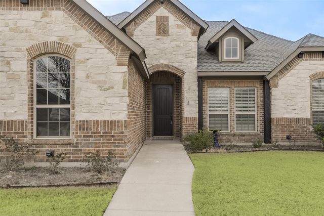 134 Water Garden Drive, Waxahachie, TX 75165