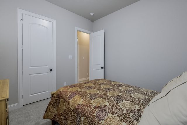 134 Water Garden Drive, Waxahachie, TX 75165