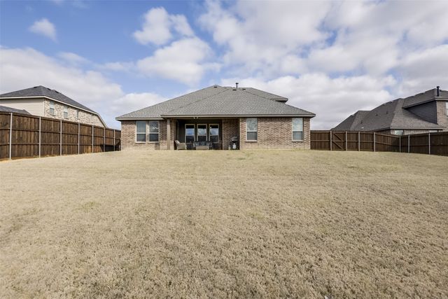 134 Water Garden Drive, Waxahachie, TX 75165