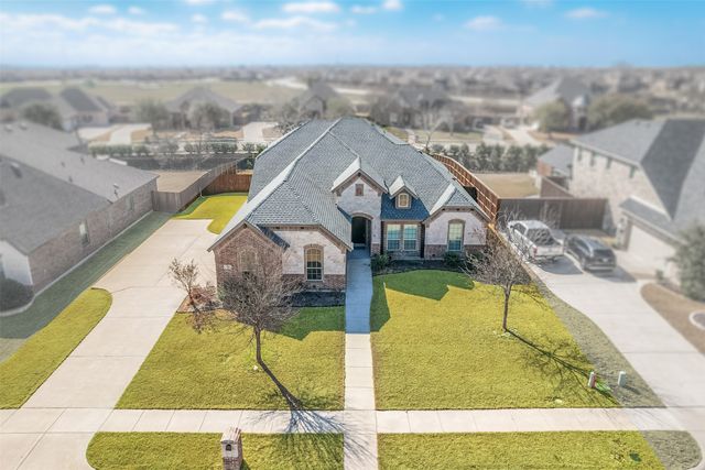 134 Water Garden Drive, Waxahachie, TX 75165