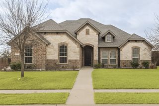 134 Water Garden Drive, Waxahachie, TX 75165