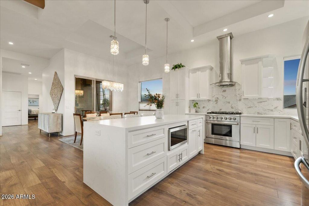 Image 10 of property listing at 385 SUNCLIFFE Drive, Sedona, AZ 86351